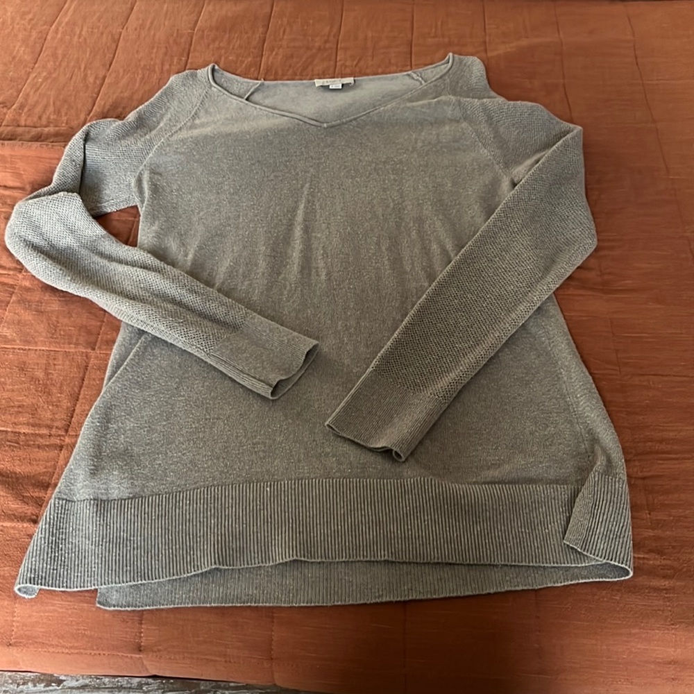 Medium loft sweater